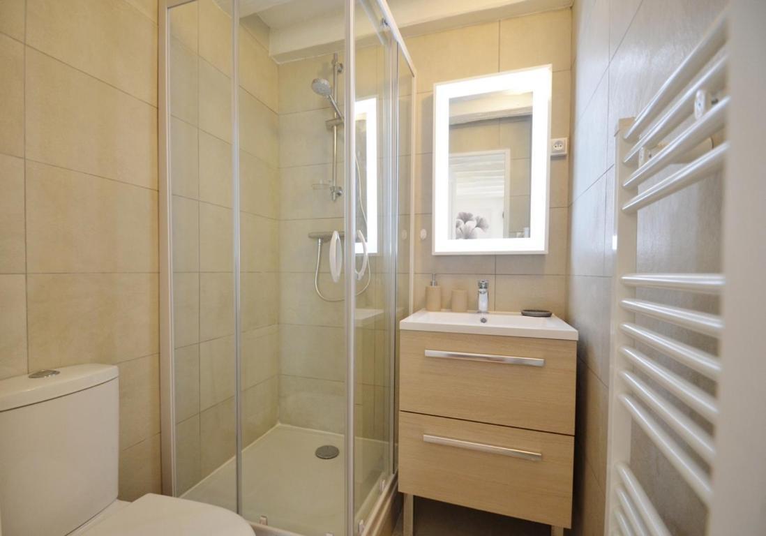 Le Petit France - Hyper Centre De Fontainebleau - Proche Insead Apartment Bagian luar foto